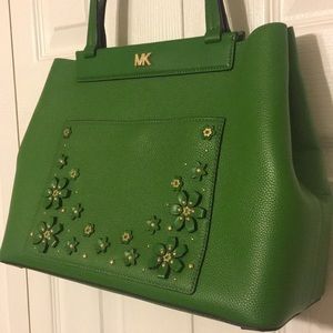 Your Kelly Green Michael Kors Holiday Bag!